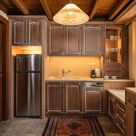 Le Mont - Your Private Mountain Retreat Villa