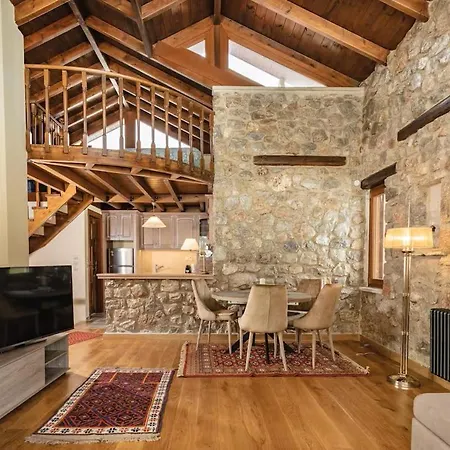 Villa Le Mont - Your Private Mountain Retreat *